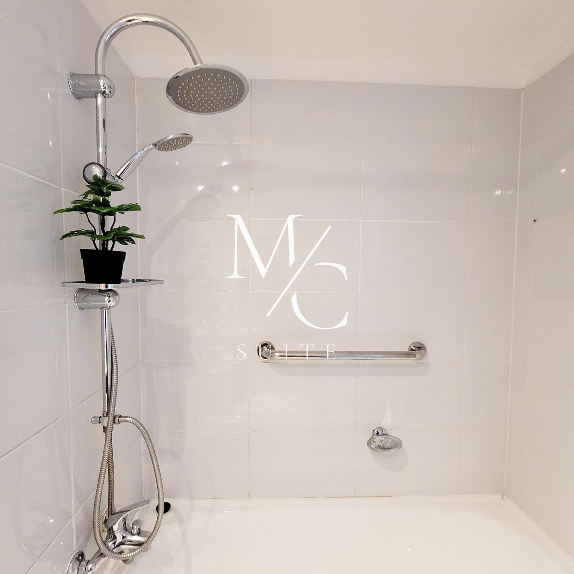 Apartamento Departamentos De 1, 2 Y 3 Habitaciones. Wifi Y Parking Gratis !! *